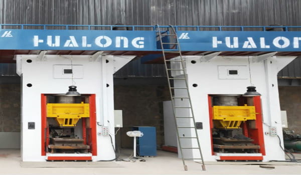 伺服電動(dòng)螺旋壓力機(jī)